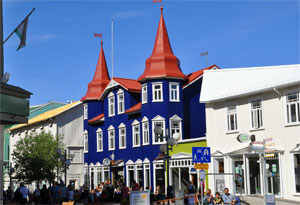 Akureyri, stad in noorden van IJsland met ruim 18.000 inwoners